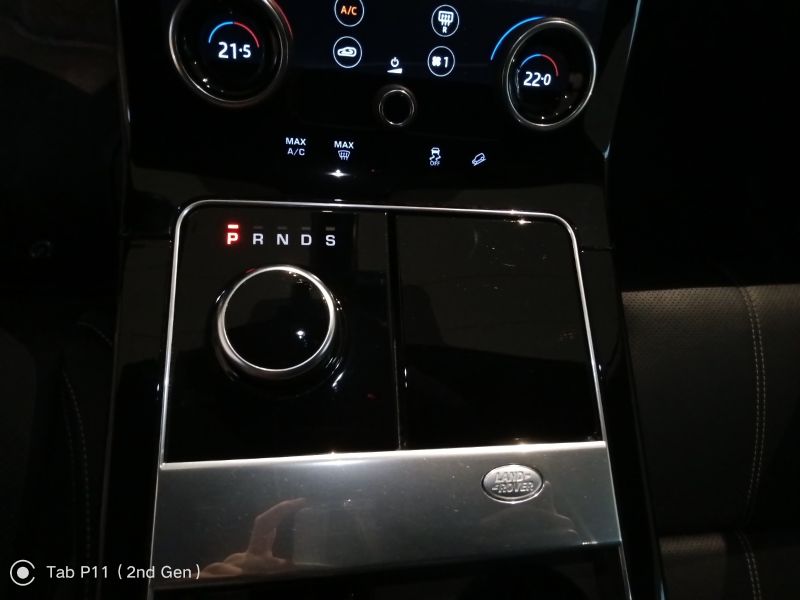 GuidiCar - LAND ROVER Range Rover Velar 2019 Range Rover Velar 2.0d i4 R-Dynamic 180cv auto my20 Usato